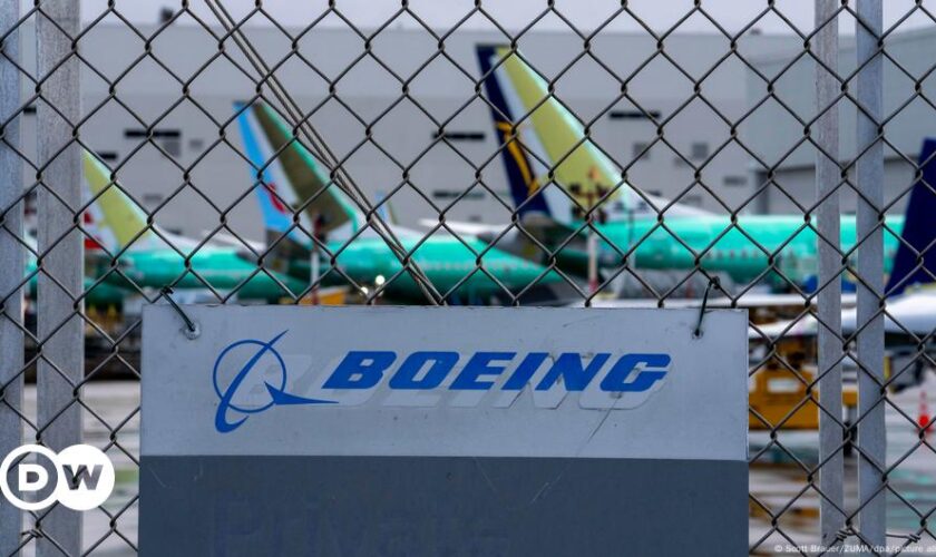 Boeing says it may raise $25 billion as Seattle strike bites