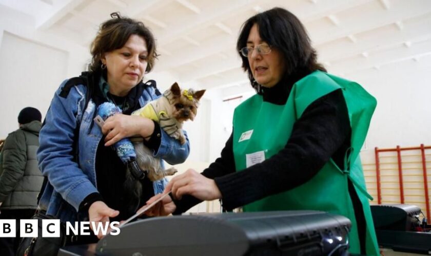 Both sides claim victory in Georgia's crucial vote on future in Europe