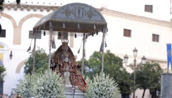 Casi tres días de procesiones por los traslados y la Procesión Magna de diciembre en Sevilla