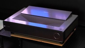 Ce vidéoprojecteur Hisense PX2-PRO baisse de prix avec 200 euros de réduction, c'est le moment de transformer votre salon en salle de cinéma