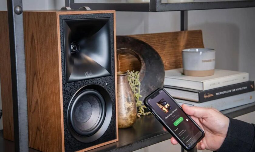 Ces enceintes Klipsch notées 4,5 sur 5 sont actuellement à prix cassé, c'est la bonne affaire de la semaine