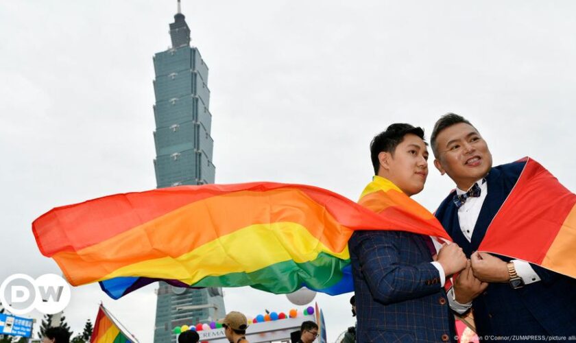 China-Taiwan same-sex marriages get caught in geopolitics