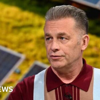 Chris Packham settles case over axing of green policy