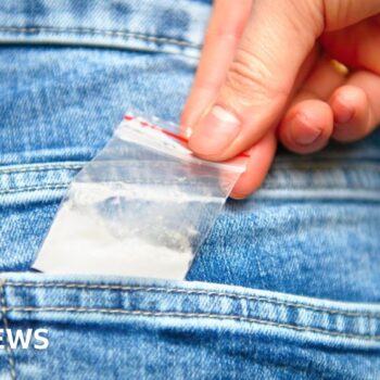 Cocaine use fuels record high in drug deaths