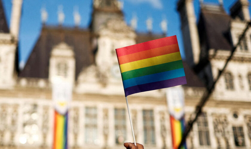 Coming out : les jeunes hommes sont les moins tolérants envers les personnes LGBT +, selon une enquête