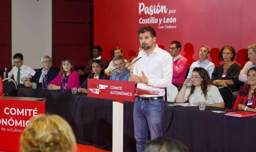 Crece la refriega en el PSOE de Castilla y León contra Tudanca: "Después de hacerse la víctima se le han acabado las prisas"