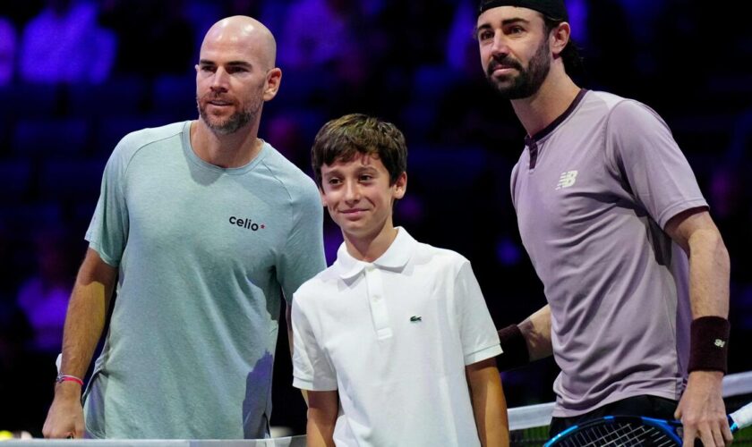 DIRECT. Rolex Paris Masters : Mannarino avant Fils-Zverev et Humbert-Alcaraz... Suivez la grande journée du tennis français à Bercy