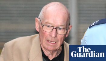 Disgraced NSW detective Roger Rogerson died of major stroke during ‘end-of-life care’, inquest finds