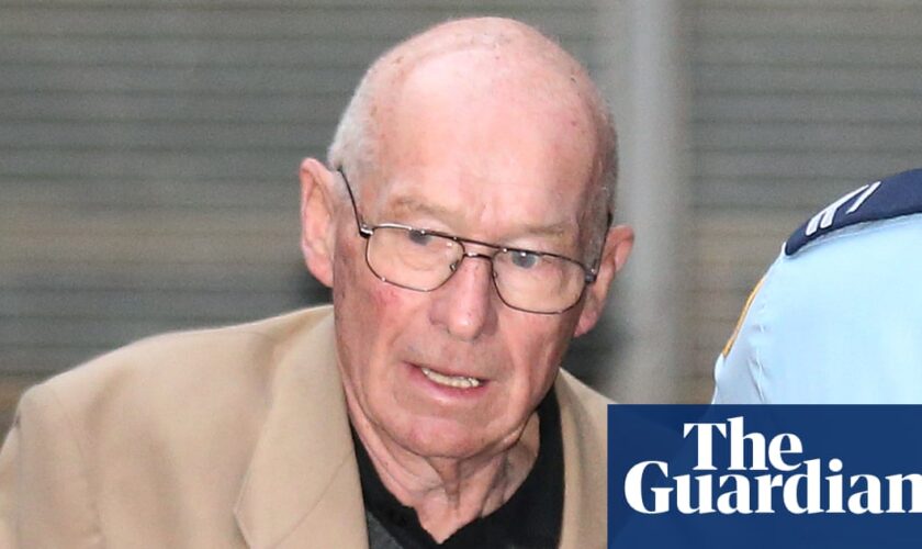 Disgraced NSW detective Roger Rogerson died of major stroke during ‘end-of-life care’, inquest finds