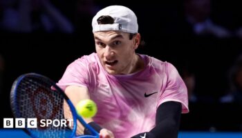 Jack Draper hits a backhand return in the Erste Bank Open in Vienna