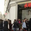 El ERE de H&M sale adelante con las firmas de UGT y CC.OO. tras reducir los afectados a 492