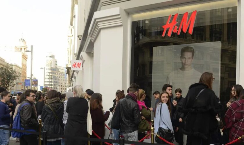 El ERE de H&M sale adelante con las firmas de UGT y CC.OO. tras reducir los afectados a 492