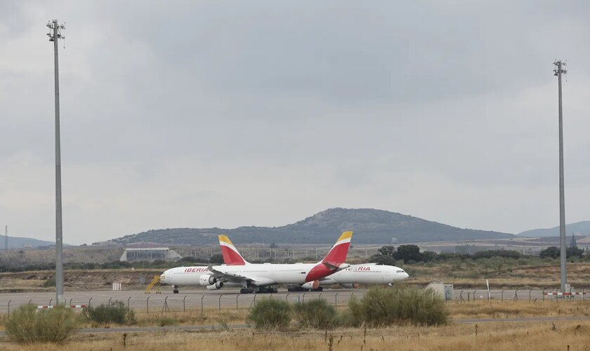 El Gobierno sigue sopesando alojar inmigrantes en el aeropuerto de Ciudad Real pese a la advertencia de Page: "No hay ninguna decisión tomada"