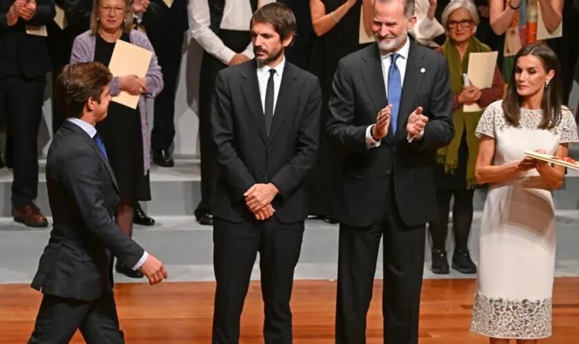 El Juli a Urtasun, que se negó a aplaudir la entrega del Premio Nacional de Tauromaquia: "Usted no aplaude, pero yo le saludo; feo detalle, señor ministro, en alguien de su responsabilidad"