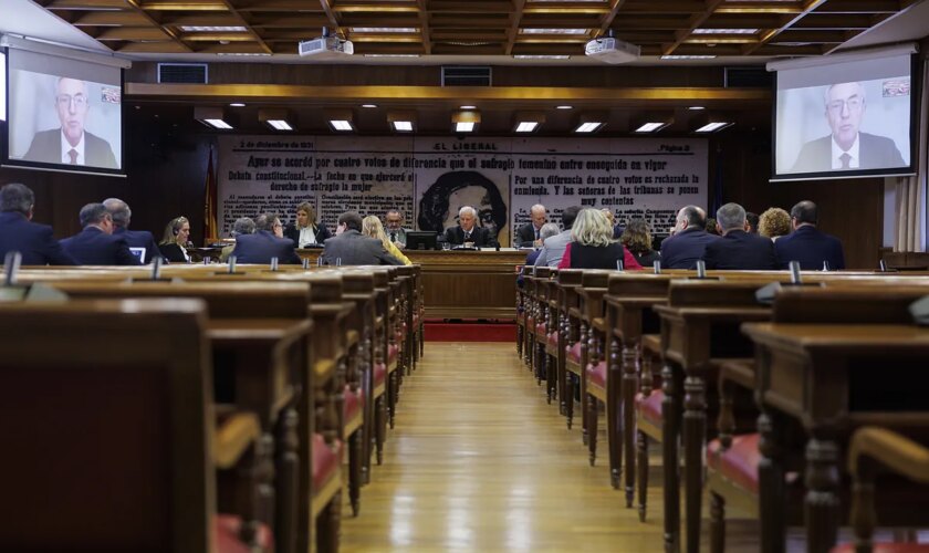 El comandante Rubén Villalba guarda silencio absoluto ante la comisión del Senado que investiga el 'caso Koldo'