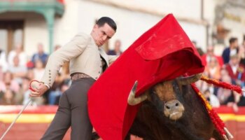 El exquisito toreo de Juan Mora, el poderío de Paco Ureña y la inspirada personalidad de David Galván triunfan en Chinchón