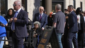 El presidente Joe Biden vota de forma anticipada en Delaware