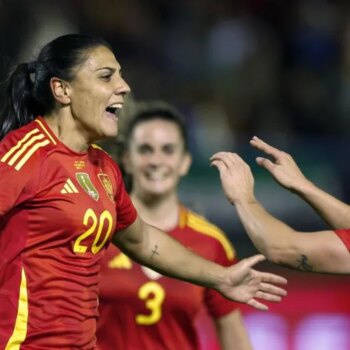 España salva un empate 'in extremis' ante Cánada gracias al dulce debut de Martín-Prieto