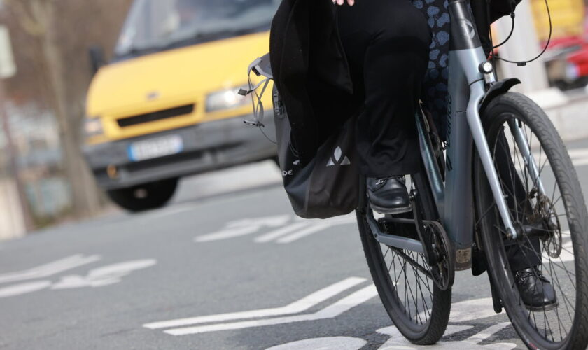 Étampes : un automobiliste soupçonné d’avoir asséné un coup de poing à un cycliste placé en garde à vue