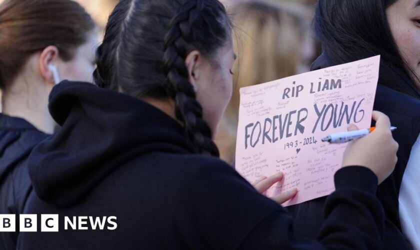 Fans across world holding vigils for Liam Payne