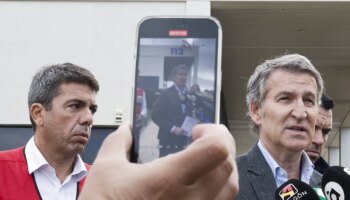 Feijóo garantiza la unidad con Page, pero reclama información a Sánchez y exculpa a Mazón: "Un presidente autonómico actúa con la información de organismos estatales"