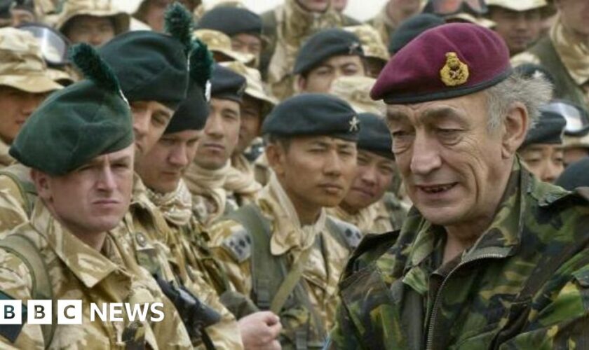 Former army head Gen Sir Mike Jackson dies at 80