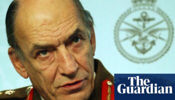 General Sir Mike Jackson, former head of the British army, dies at 80