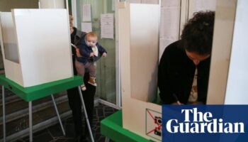 Georgians head to the polls in pivotal parliamentary election