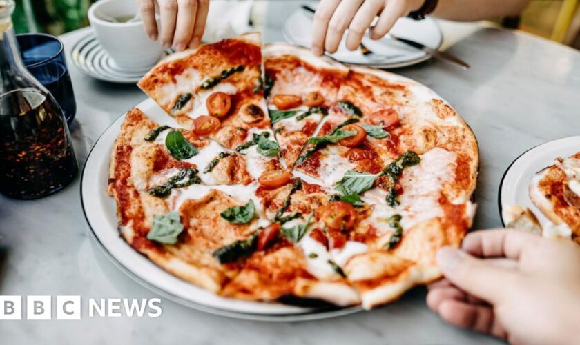 German police raid pizzeria serving side order of cocaine