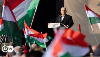 Hungary: Orban compares EU to USSR, urges people to 'resist'