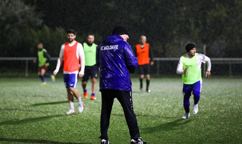 « Ici, on a un rêve » : bienvenue dans l’intimité du FC Moldavie, petit Poucet francilien en Coupe de France