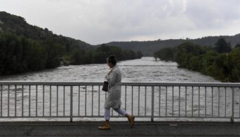 Intempéries: cinq départements en vigilance orange pluie-inondations