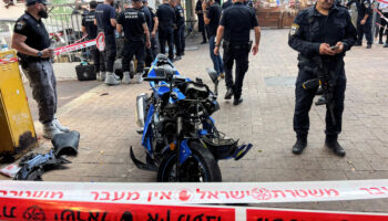 Israël : six blessés dans des attaques au couteau à Hadera