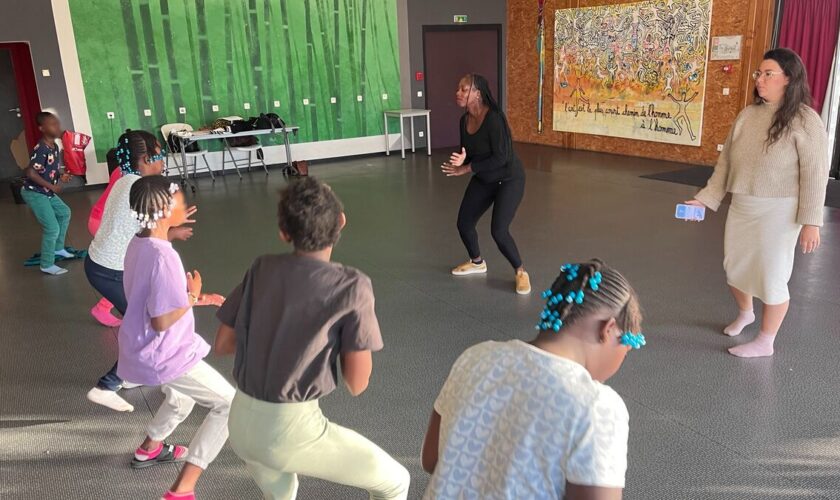 La créatrice de la Booty Therapy, la « danse des fesses » qui libère, revient aux sources à Grigny