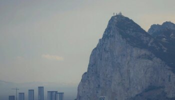 Las aguas españolas no son el vertedero de Gibraltar