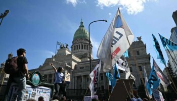 Las universidades argentinas, en pie de guerra contra la motosierra de Milei