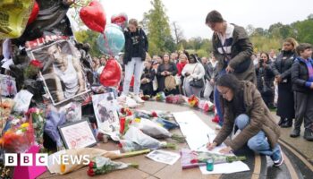 Liam Payne fans hold vigils around the world