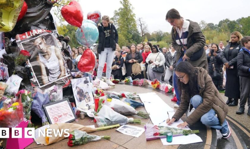 Liam Payne fans hold vigils around the world