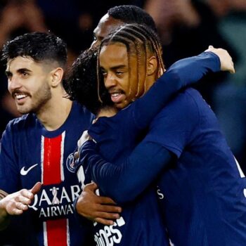 Ligue 1 : avant la Ligue des champions, le PSG s'offre Strasbourg et retrouve la tête