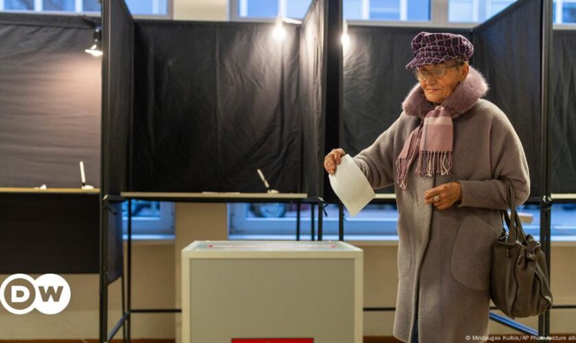 Lithuania votes in second round of parliamentary elections