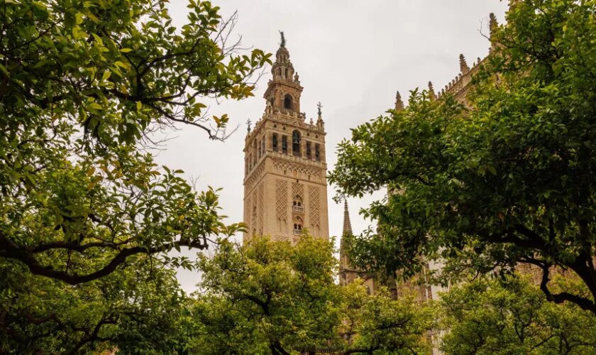 Los 14 monumentos de Sevilla imprescindibles que todo el mundo tiene que visitar: horarios y precios