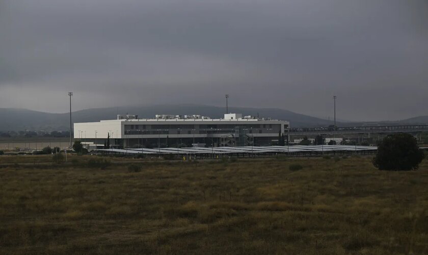 Los propietarios del aeropuerto de Ciudad Real, contra Page: podemos dar "acogida temporal a inmigrantes, sin encarcelarlos"