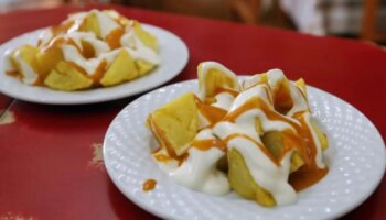 Madrid celebra un festival para elegir las mejores patatas bravas: dónde es, precios, fechas y cómo conseguir entradas