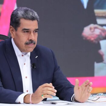 Maduro dice que el 12 de octubre es día del "genocidio" y critica a España por celebrarlo