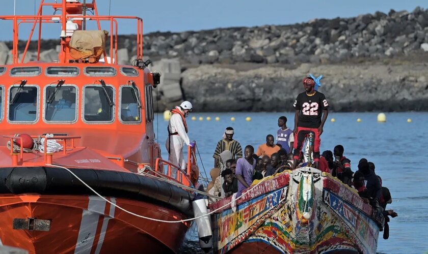 Más de 45.000 inmigrantes irregulares llegan a España: La presión sigue sobre Canarias y se dispara casi un 150% en Ceuta