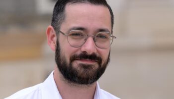 Municipales 2026 : le député LFI David Guiraud officiellement candidat à Roubaix