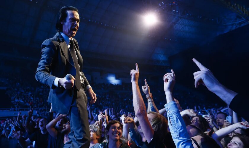 Nick Cave al final de los cinco pasos del duelo: un concierto glorioso sobre el dolor y la alegría