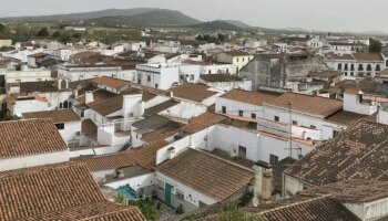 Olivenza, la ciudad española que reclaman desde Portugal y 1.000 familias con doble nacionalidad: "Esto no es Gibraltar"