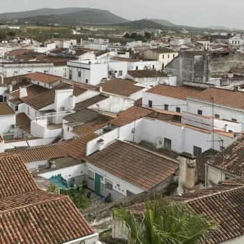 Olivenza, la ciudad española que reclaman desde Portugal y 1.000 familias con doble nacionalidad: "Esto no es Gibraltar"