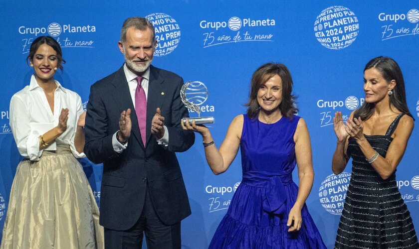 Paloma Sánchez-Garnica gana el Premio Planeta con el thriller histórico 'Victoria'